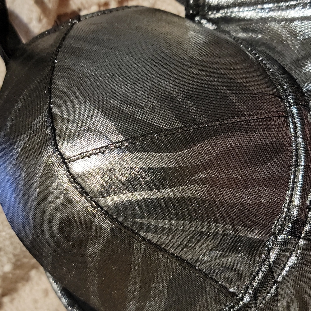 Top - Picture 4 of 4